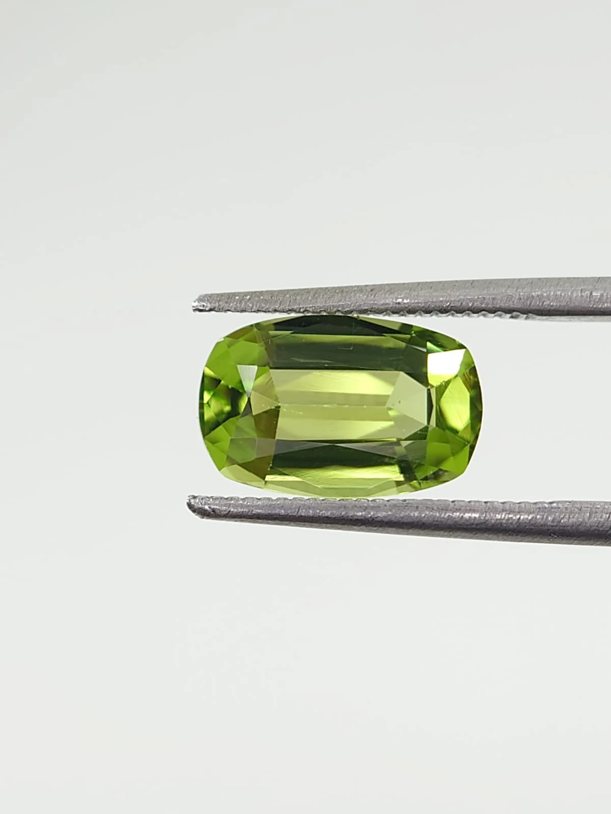 2.5ct Natural Green Peridot from Pakistan — view 5